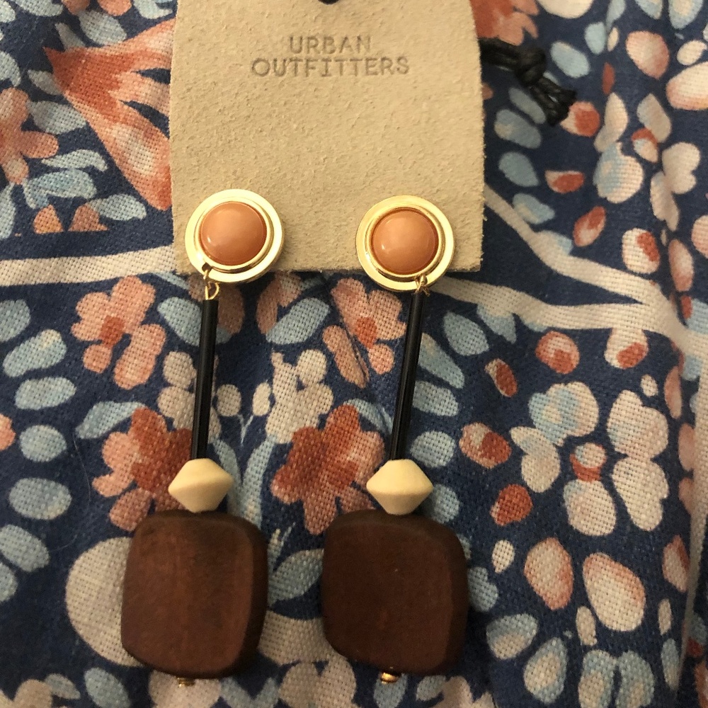 urban outfitter earrings